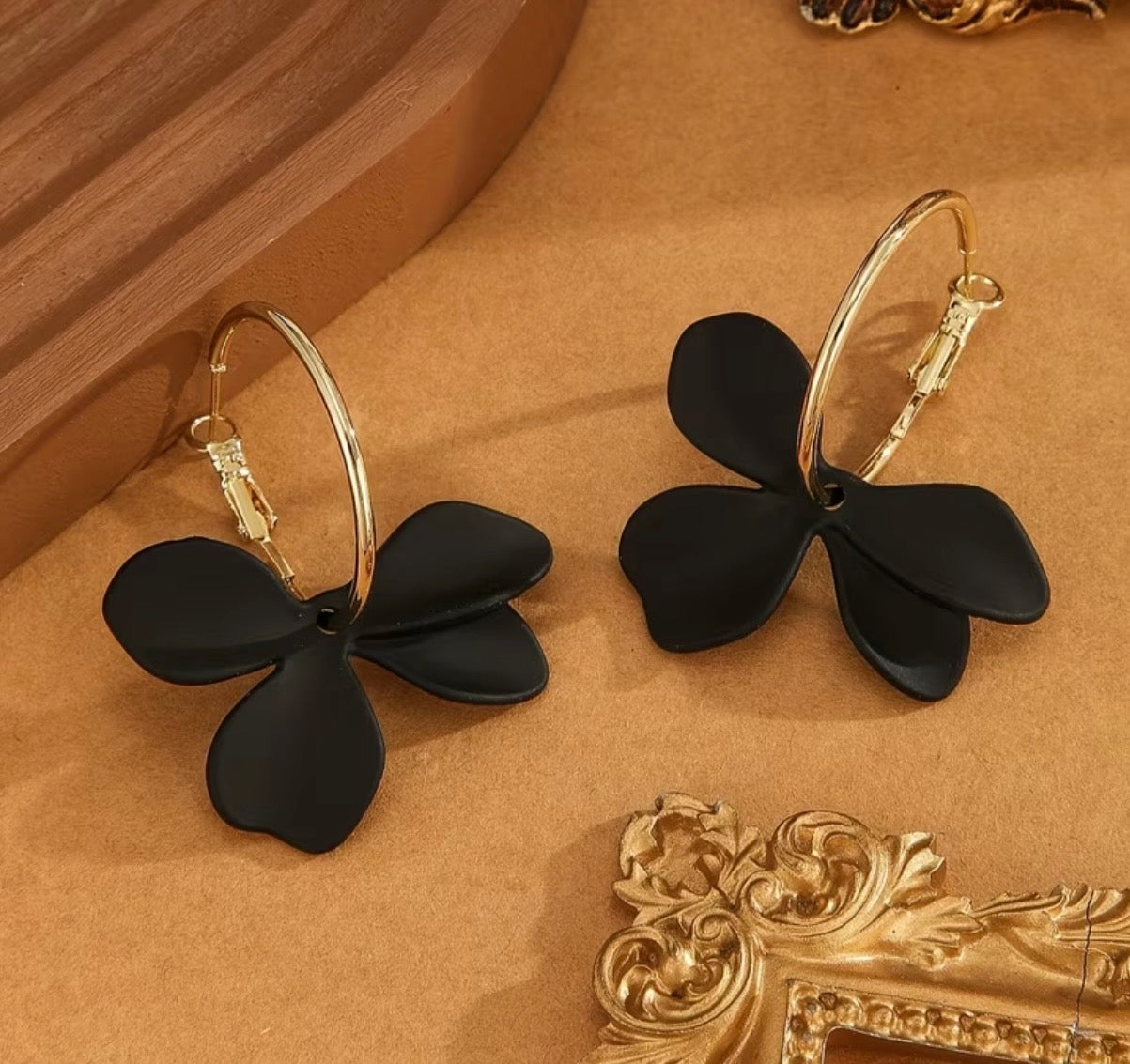 Petal Muse Hoops