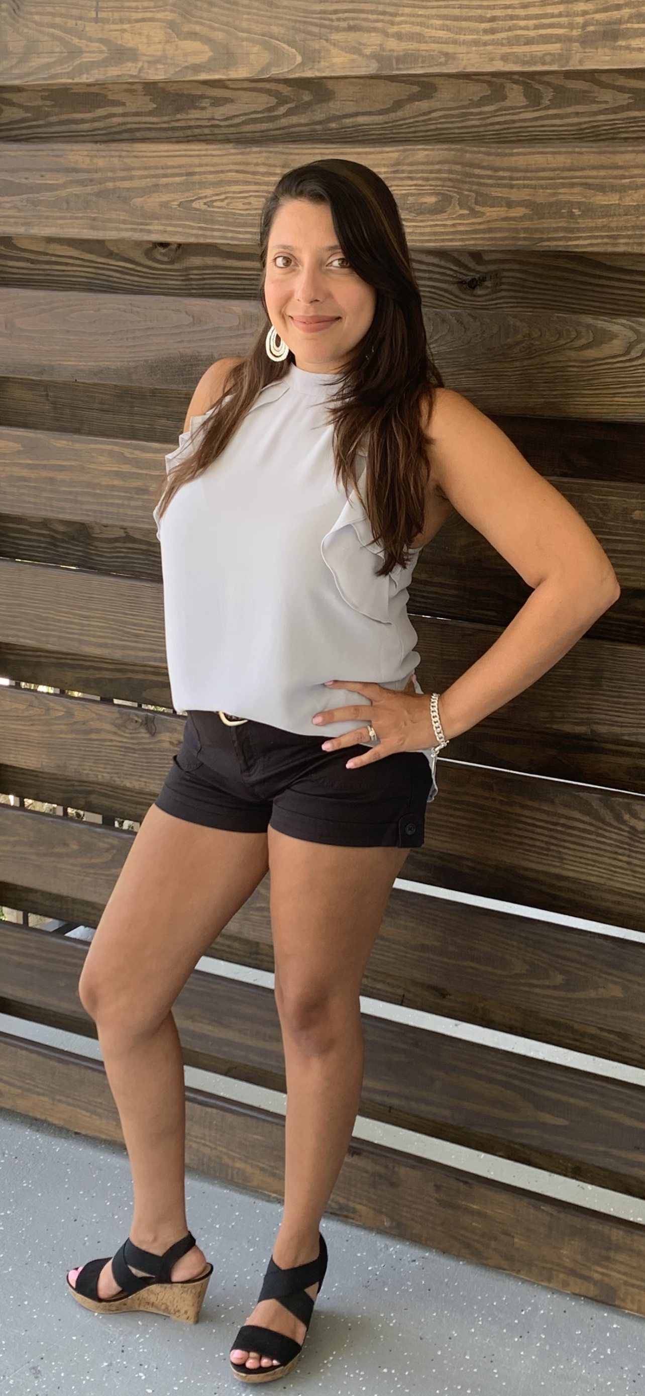 sleeveless ruffle halter top