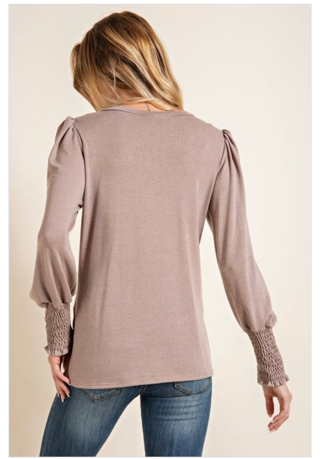 Puffed Long Sleeve Top