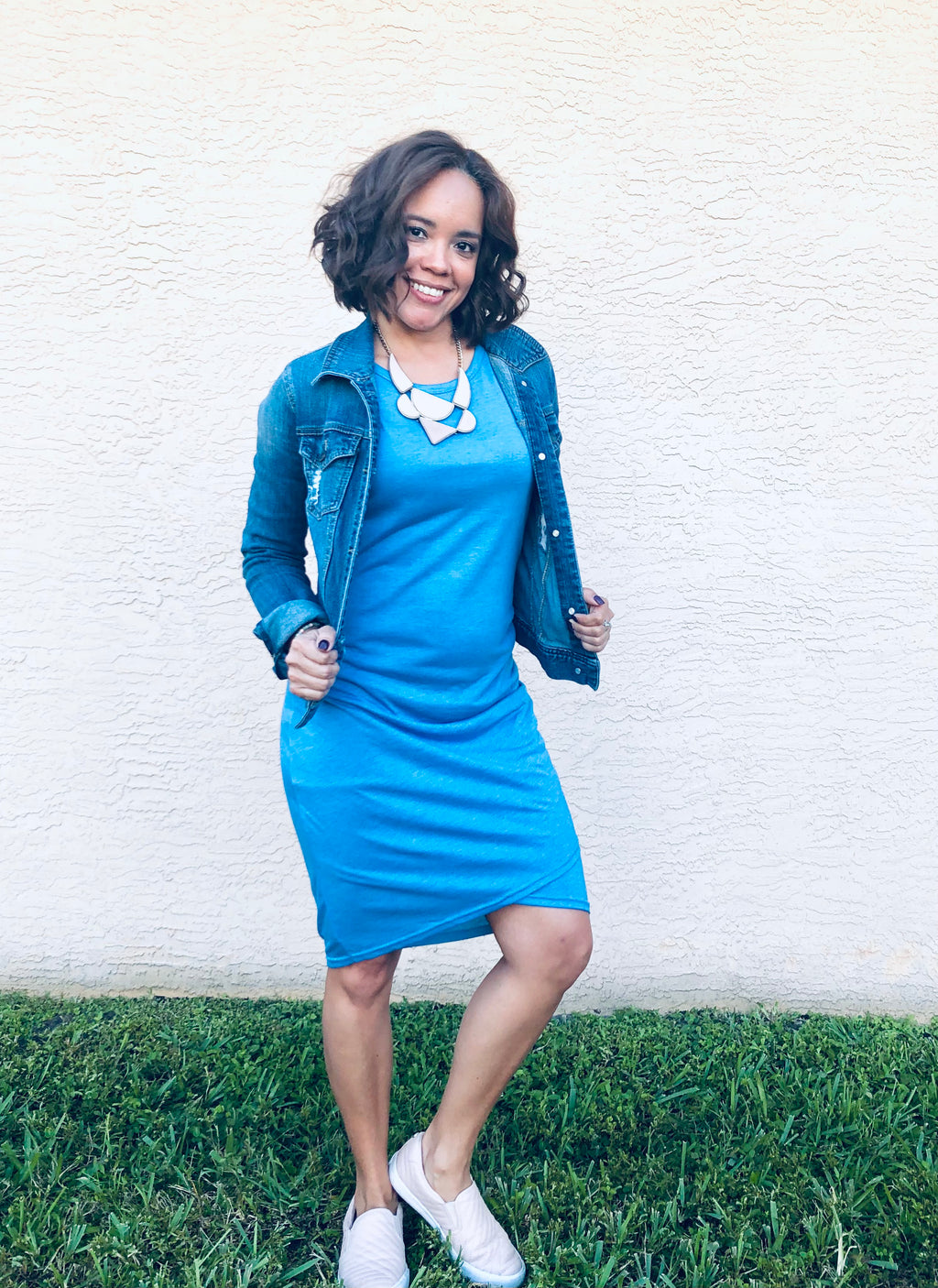 Sleeveless Round Neck Dress